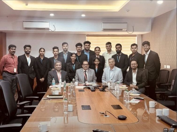 Meeting with MD Muthoot Group during Internship